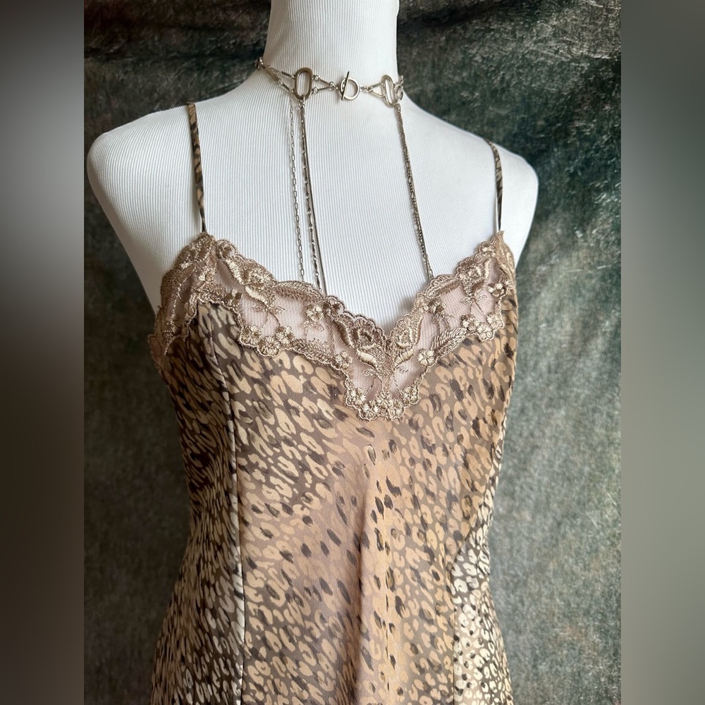Victorias Secret Lace Print Slip - Picture 3 of 5